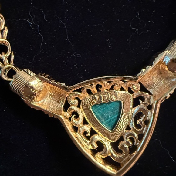 Vintage JBK Camrose & Kross Gold-Tone Necklace w/ Green Stone – 1990s - Picture 3 of 3